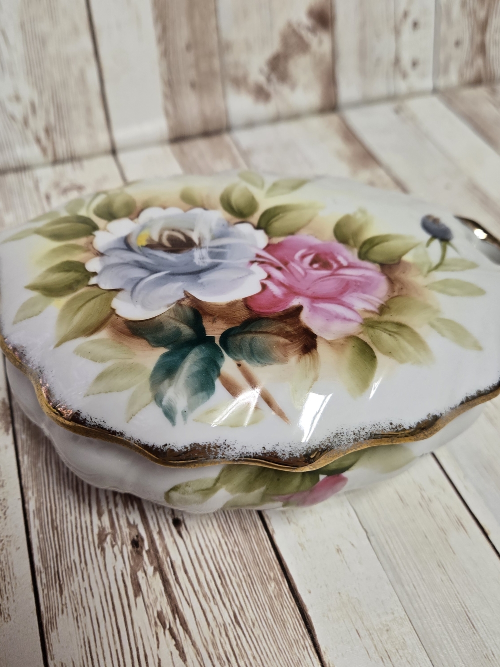 Vintage Ardalt Trinket Box Hand Painted Roses Gold Trim Japan 6200N